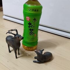★ブリキ？銅？★鹿の置物★手のひらサイズ2つセットの画像