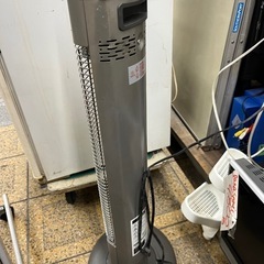 コーナン製　電気スタンド　電気ストーブの画像