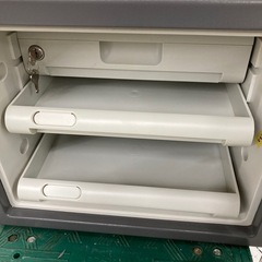SentrySafe 耐火金庫　JA0806 ※中のプラスチックにヒビありの画像