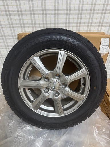 新品チェーン付195/65R15スタッドレスタイヤ
