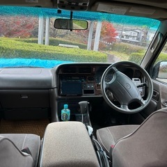 車検一年ありハイエース100系の画像