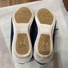 ヒールスニーカー　23.5cmの画像
