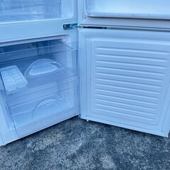 【動作保証あり】NITORI Nグラシア 2022年 NTR-106 106L 直冷式 2ドア 冷凍冷蔵庫【管理KRR671】の画像