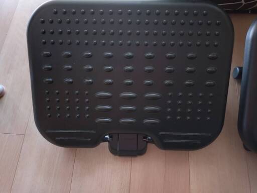 足置き：Kensington SoleMassager Rocking Footrest （良い状態）