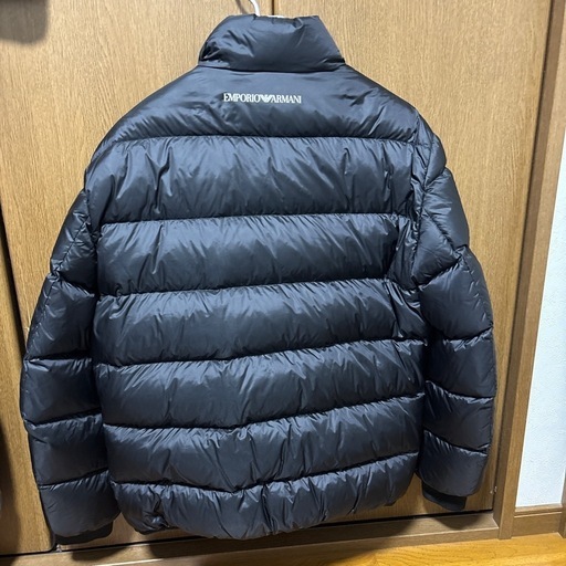 アルマーニ　ダウン