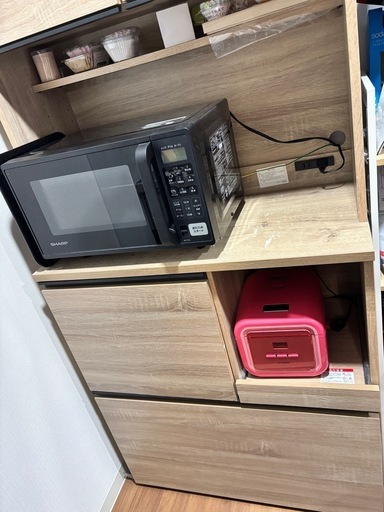 【早いもの勝ち！】【美品】【お値引き可能】コンセント付！食器棚 レンジ台 キッチンキャビネット　使用期間1年半