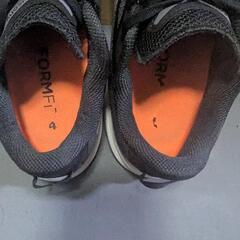 ランニングシューズ saucony axon3 27cmの画像