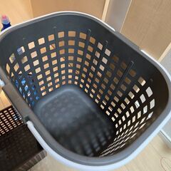 洗濯物カゴ