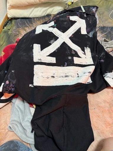  off-white