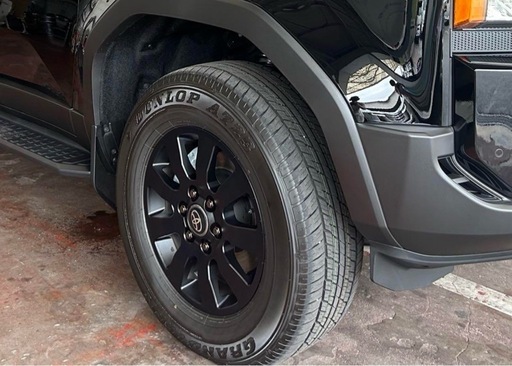 ランクル250タイヤ新車取り外し