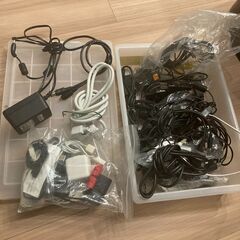 0円//謎のケーブル、USB、アダプターたちを差し上げます