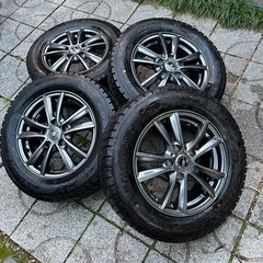 国産スタッドレス195/65r15  Wedsホイール