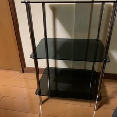 ガラスラック3段