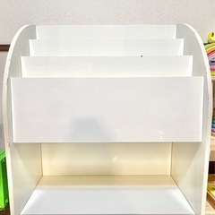 絵本棚、マガジンラック(ホワイト)