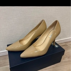 COLEHAANパンプス