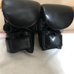 ボクシンググローブ　新品　M