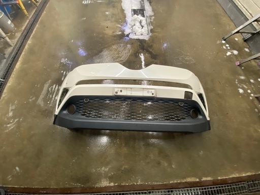 C-HR フロントバンパー