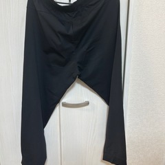 ユニクロ ズボンの画像