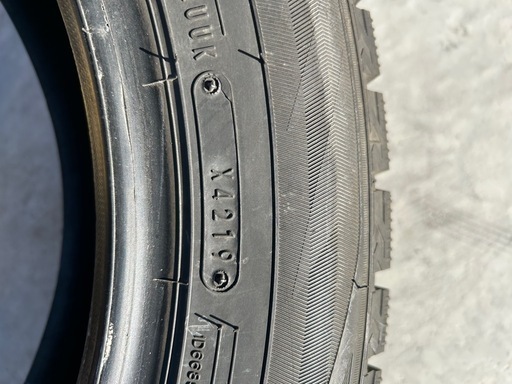 195/60R17 
スタッドレスタイヤ　　