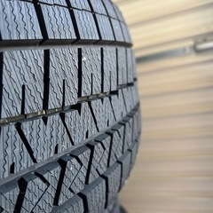 205/55R17  
スタッドレスタイヤ の画像