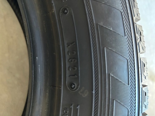 205/55R17  
スタッドレスタイヤ 