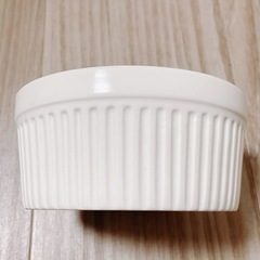 【2、3回のみ使用】陶器の器の画像