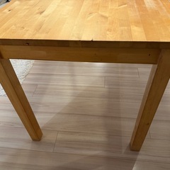 IKEA ダイニングテーブル　木製の画像
