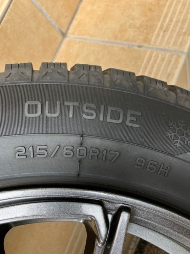 win-turi HIFLY
スタッドレスタイヤ ホイール　4本セット 215/60 R17