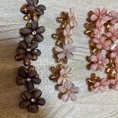フラワーヘアクリップピンク花バンスクリップヘアアレンジ結婚式成人式の画像