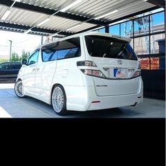 ベルファイヤーの画像