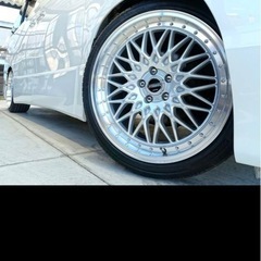 ベルファイヤーの画像