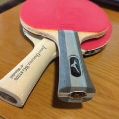 卓球ラケット2本の画像