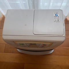 トヨトミ　人感センサー機能付き石油ファンヒーターの画像