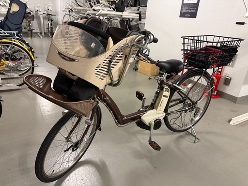 電動自転車　ブリヂストン　チャイルドシート付　カゴあり