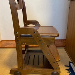 【引き取り限定　横浜市泉区】学習机、上部棚、キャスター付きワゴン、椅子セットの画像