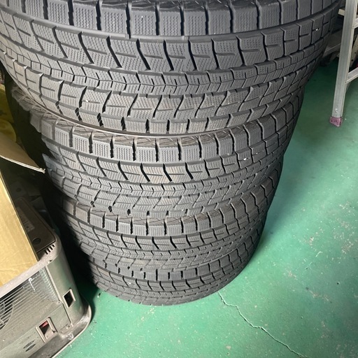 WINTER MAXX 265/60R18タイヤ バリ溝