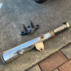 GB250 トラップマフラーとトップブリッジの画像