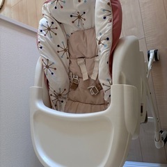 combi ハイローチェアの画像
