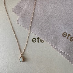 ete エテ　イエローゴールド　ネックレス　オパール