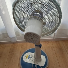 扇風機　首振りNG ファンOK 2011年　山善の画像