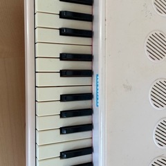 カワイ　ミニピアノの画像
