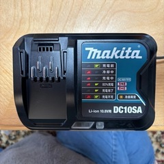 マキタの充電器売ります。