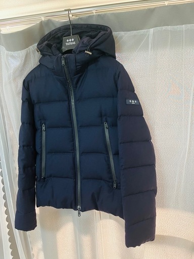 美品　TATRAS GENUINE  DOWNタトラスダウン
