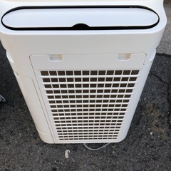 NO：3070 SHAPR値下げ‼️加湿空気清浄機‼️   2019年製❣️  の画像
