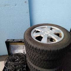スタッドレスタイヤ　DUNLOP  185/65R15 
