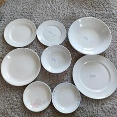 新品お皿　サイズいろいろ☆