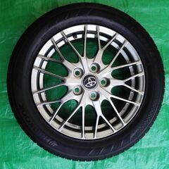 スタッドレスタイヤ 205/55R16