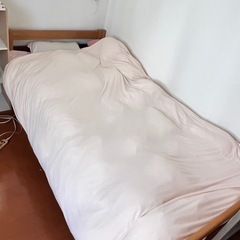 ベッド、マットレスつきの画像