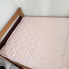 ベッド、マットレスつきの画像