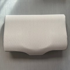 【美品】ニトリ横向き寝がラクなまくらの画像